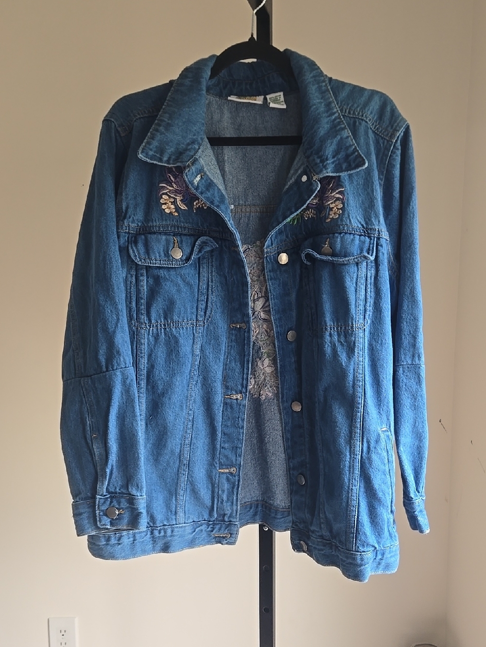 Collections Etc Floral Embroidered Blue Denim Jacket Size:XL